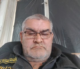 Miroslav, 61, Prague