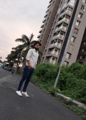 Akki, 20, India, Surat