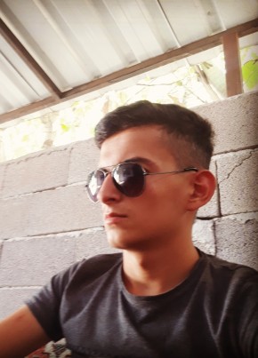 Faik, 21, Türkiye Cumhuriyeti, Kırıkkale