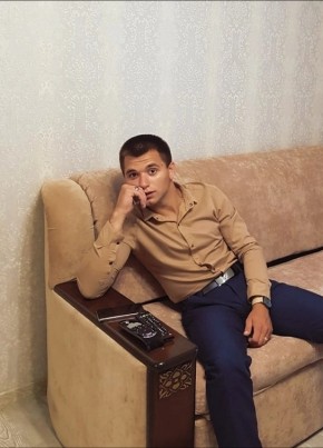 Макс, 24, Россия, Саратов