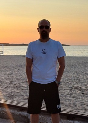 Yuriy, 47, Russia, Alushta