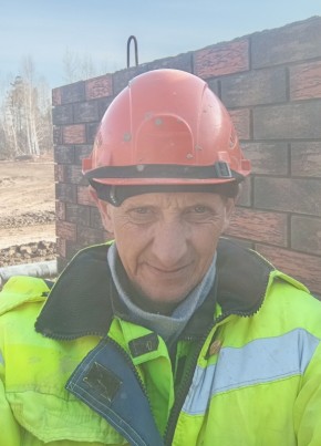 Андрей из Винзили 44 года
