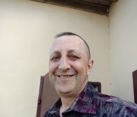 Анатолий, 53 года, Берасьце