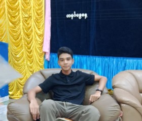 Chan, 19, Loikaw
