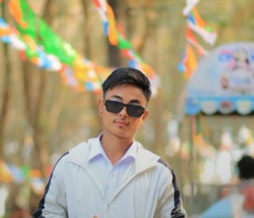 Lamo, 26, Shiliguri