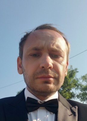 Евгений из Новощербиновскаи 42 года