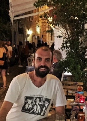 ozan_tan, 37, Türkiye Cumhuriyeti, İzmir