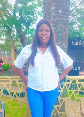 lanky panky из Benin City 18 лет