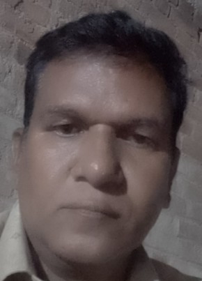 Mahendr Solanki, 50, India, New Delhi