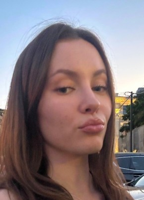 Полина из Волгодонска 28 лет