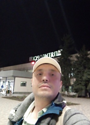 Александр, 38, Россия, Гаспра