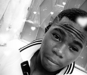 Emmanuel, 22, Abomey