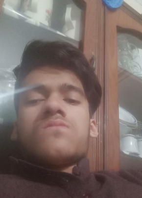 Smith, 18, پاکستان, لاہور