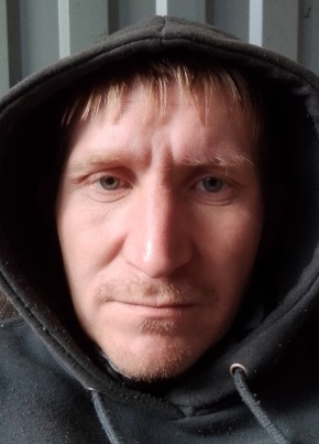 Данил из Барды 18 лет