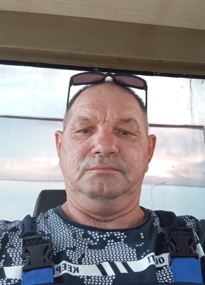Андрей из Ростова-на-Дону 54 года