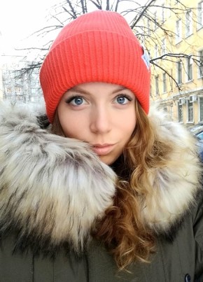 Александра, 32, Россия, Павловск (Ленинградская обл.)