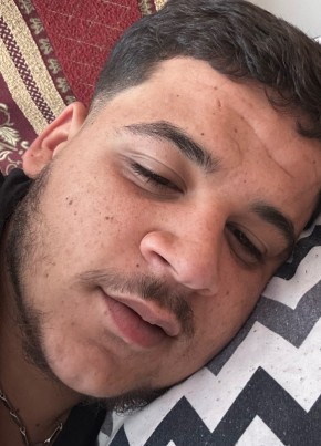Azad из Karabağlar 20 лет