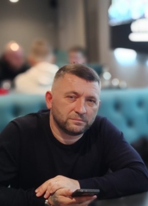Роман из Санкт-Петербурга 47 лет