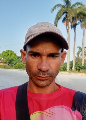 Lennier El Peque из La Habana 30 лет