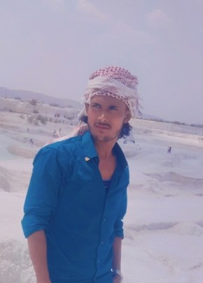 Sorab A из Alīganj 18 лет