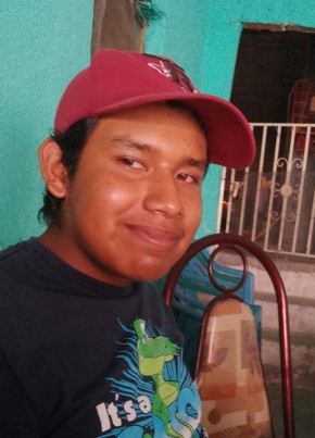 Andrés из León 18 лет