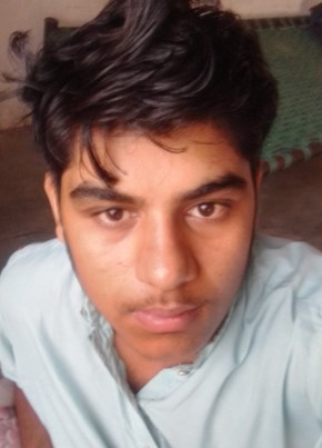 Nhutg, 20, Pakistan, Lahore
