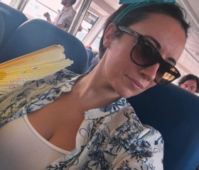 Pamela, 60, Newburgh