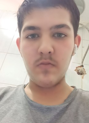 Hisham, 18, المملكة العربية السعودية, الرياض