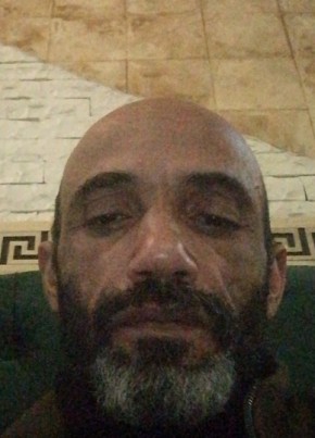 Hosni, 20, Morocco, Meknes