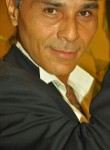 Amr, 57 лет, القاهرة