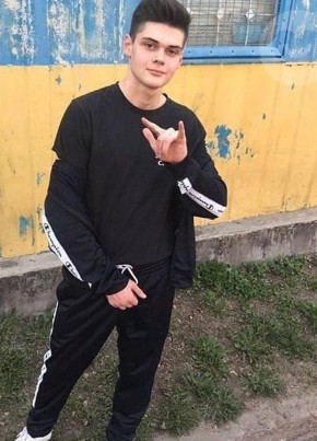 Макс, 30, Україна, Вишневе