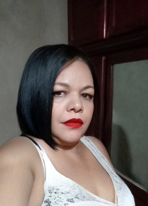 Ana Paula, 46, República Federativa do Brasil, Uruaçu