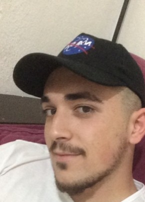 Borat, 28, Türkiye Cumhuriyeti, Ezine