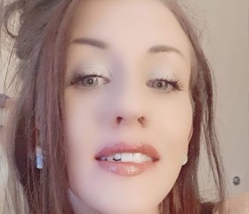 Kel, 34, St. Catharines