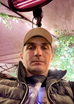 Максим из Костромы 37 лет