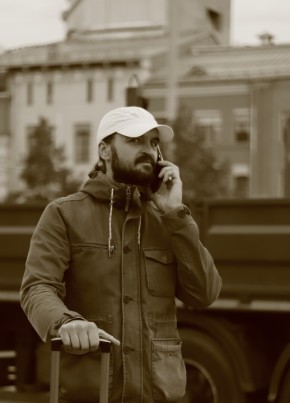 Павел из Омска 41 год