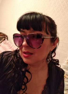 Лилия, 35, Россия, Радужный (Югра)
