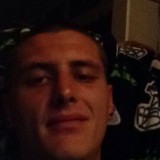 Zack Hills, 32  , Arlington (State of Washington)