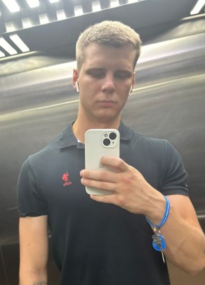 Кирилл из Санкт-Петербурга 23 года