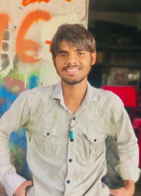 Gagan, 18, India, Ludhiana