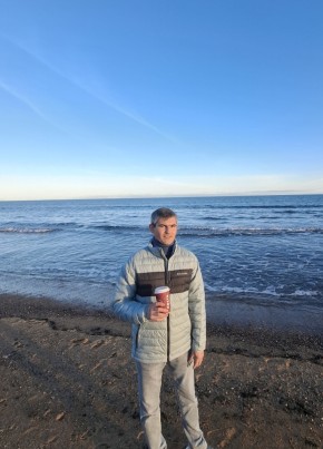 Anatolii из Perth 39 лет