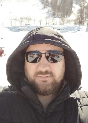 Андрей из Волгограда 38 лет