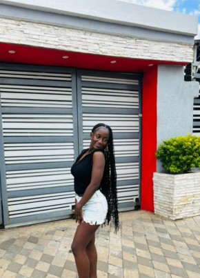 Josephine из Windhoek 22 года