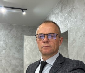 Vitaliy, 46, Alexandria