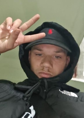 Серёжв из London 22 года