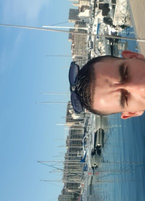 Kader, 37, République Française, Marseille