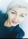 Larisa, 59, Omsk