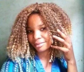 Rébecca, 26, Kinshasa