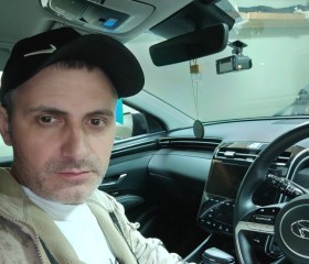 Agassi, 42, Yekaterinburg