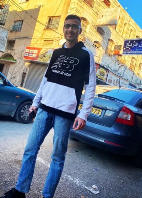 عمر عموور, 20, فلسطين, الخليل